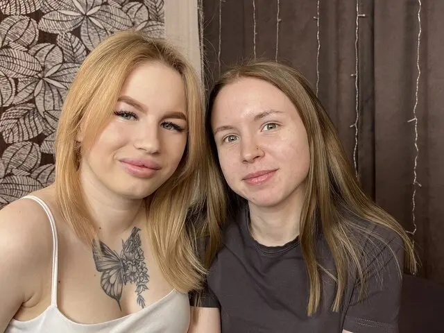 ElwynaAndLora Cumshow Vip