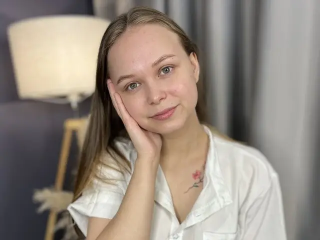 ElwynaBucher Cumshow Vip