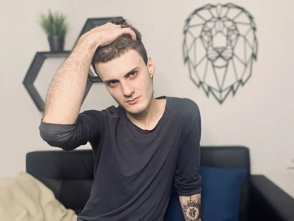 ThomasGiah Cumshow Vip
